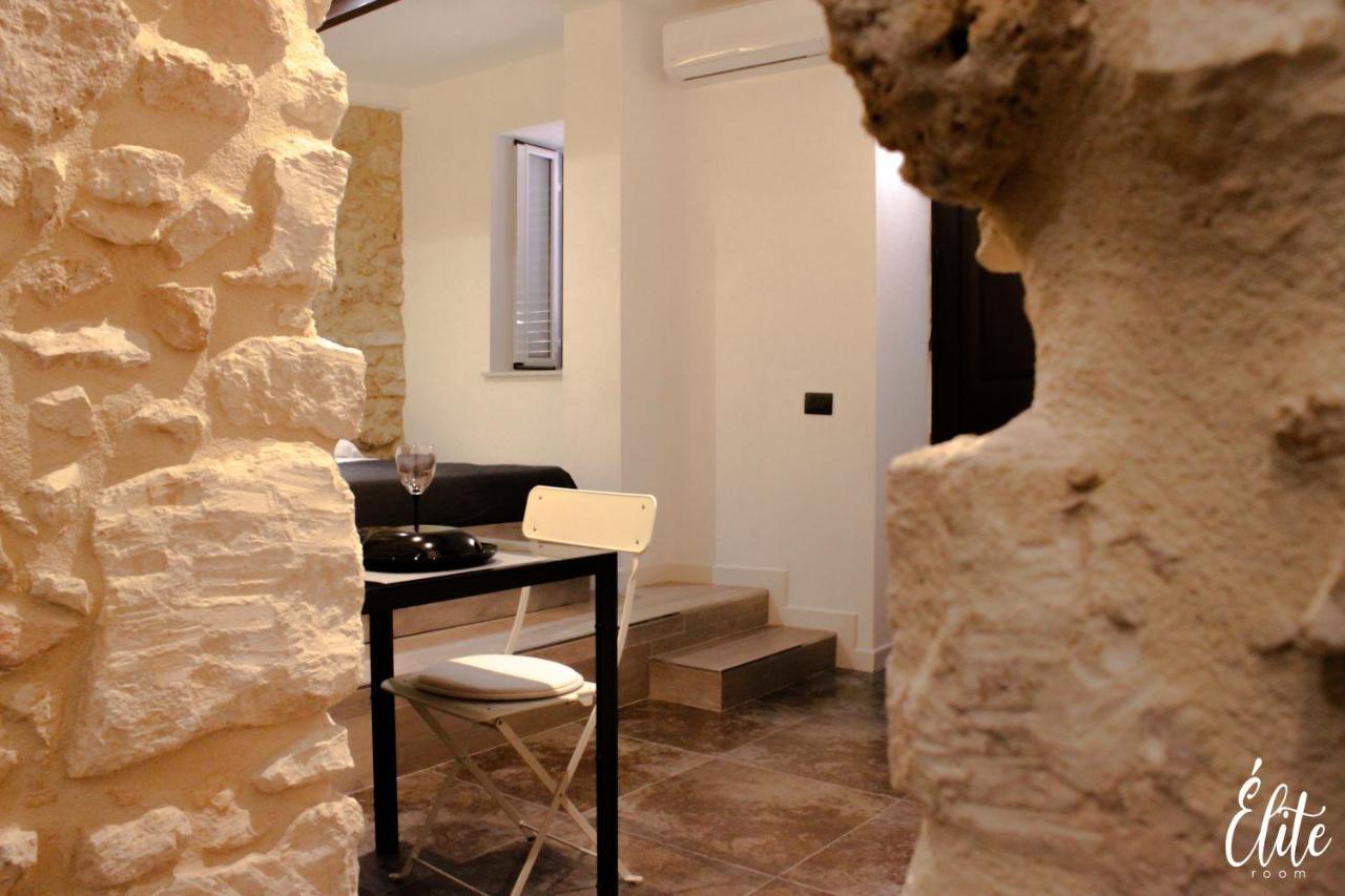 Elite Room Noto Exteriér fotografie